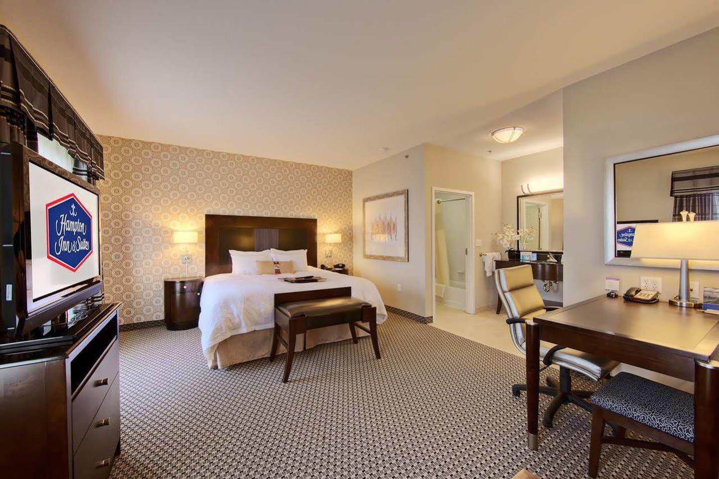 Hampton Inn & Suites Tupelo/Barnes Crossing Buitenkant foto